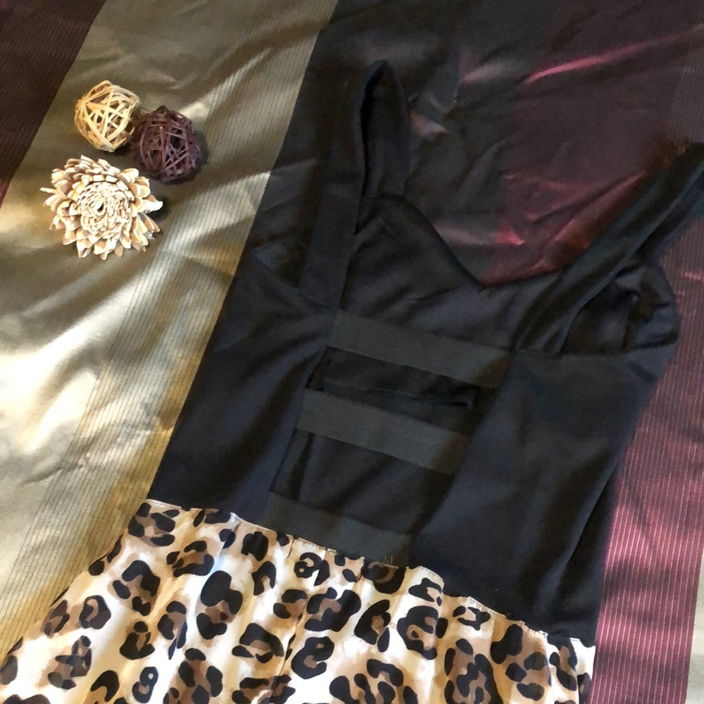 Léopard Print Dress - Picture 5 of 6